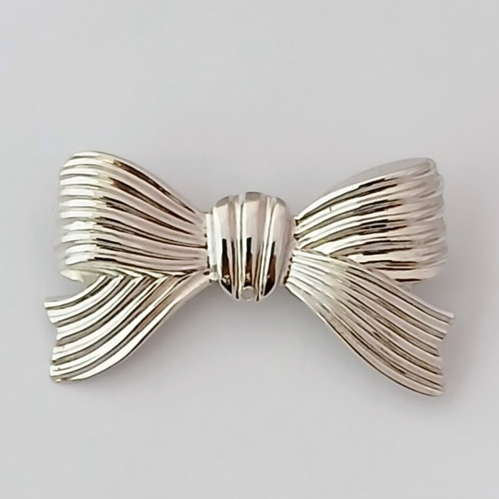 Vintage Bow Brooch Silver Tone Art Deco Ribbon Pin